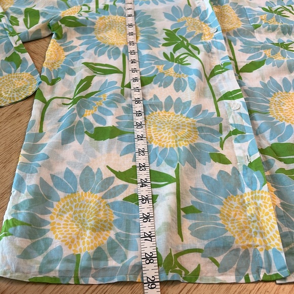 Lilly Pulitzer Sunflower Button-Down (L) - Picture 8 of 10